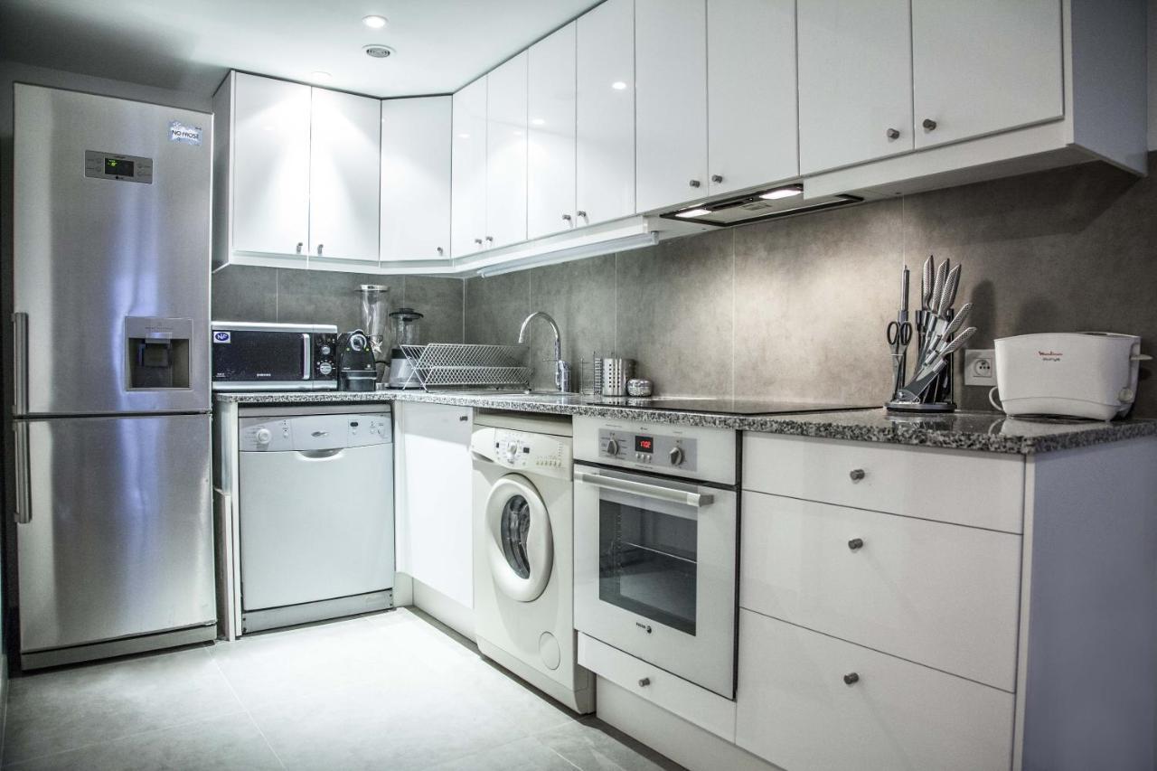 Champs Elysees Apartment 1 Париж Екстериор снимка