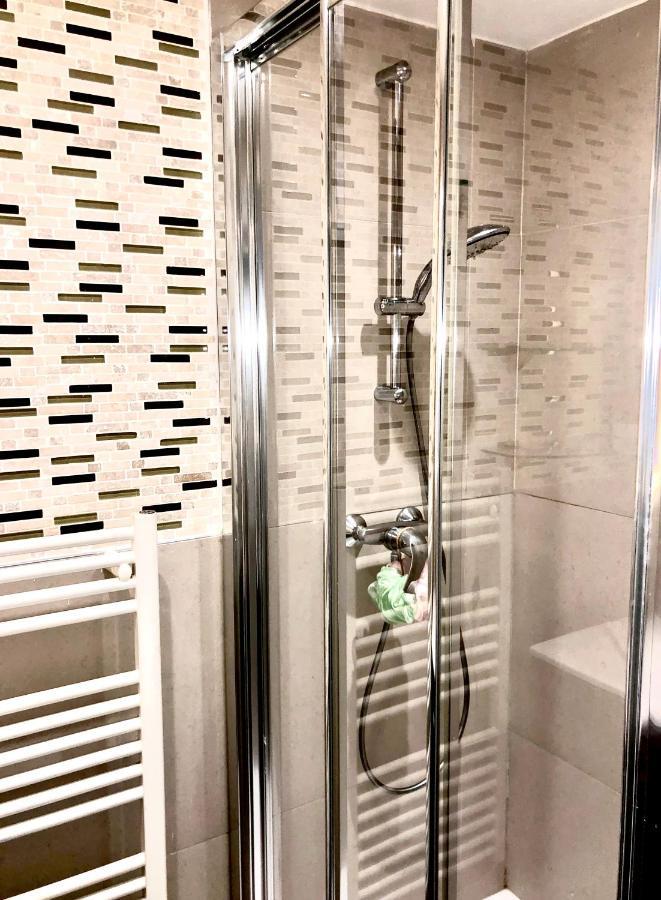 Champs Elysees Apartment 1 Париж Екстериор снимка